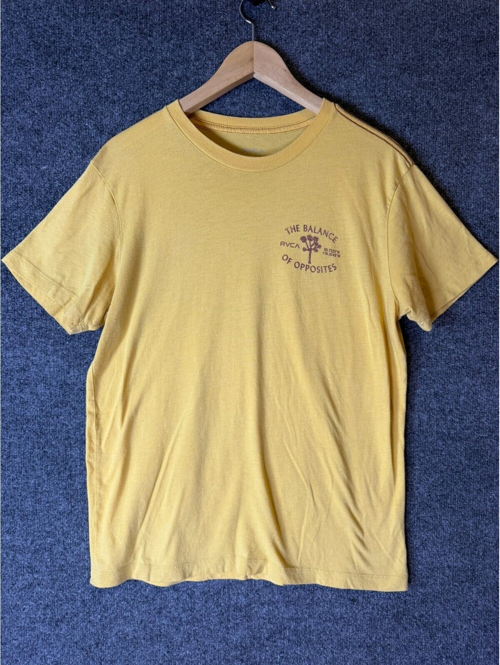 RVCA Vintage Balance of Opposites Graphic T-Shirt Mens Medium Yellow Joshua